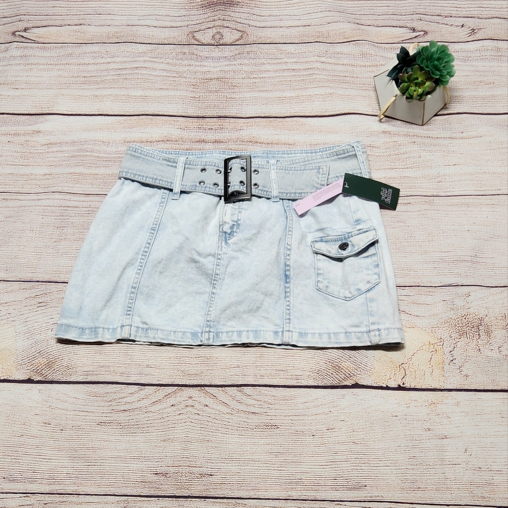 wild fable Light Wash Denim Midi Skirt with Belt